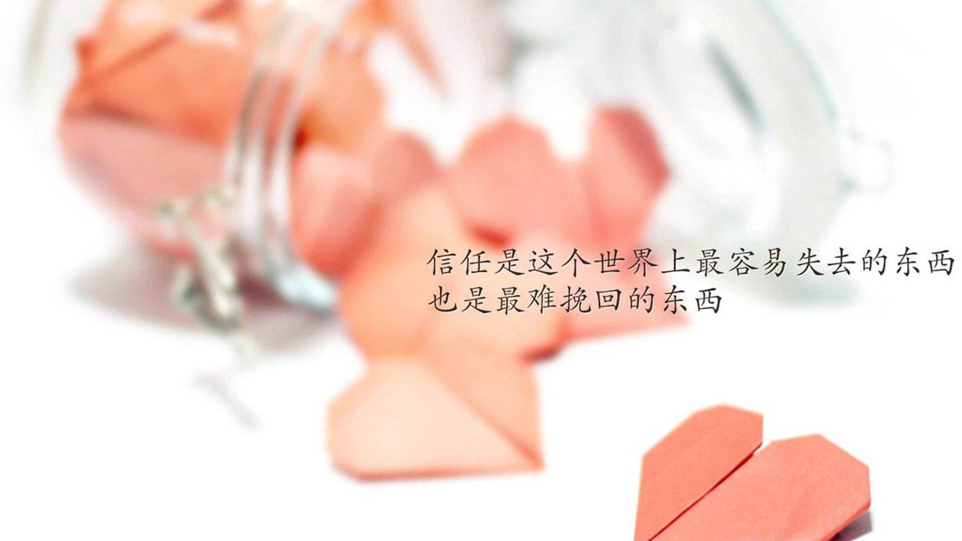 拜仁慕尼黑客场-战胜奥格斯堡，莱万破门，拜仁慕尼黑记录