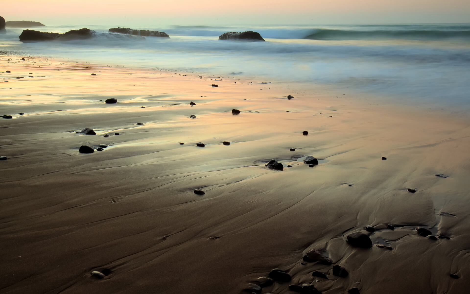 爱游戏官方-国家女篮选拔机制透明化吸引更多关注，国家女篮球队员名单